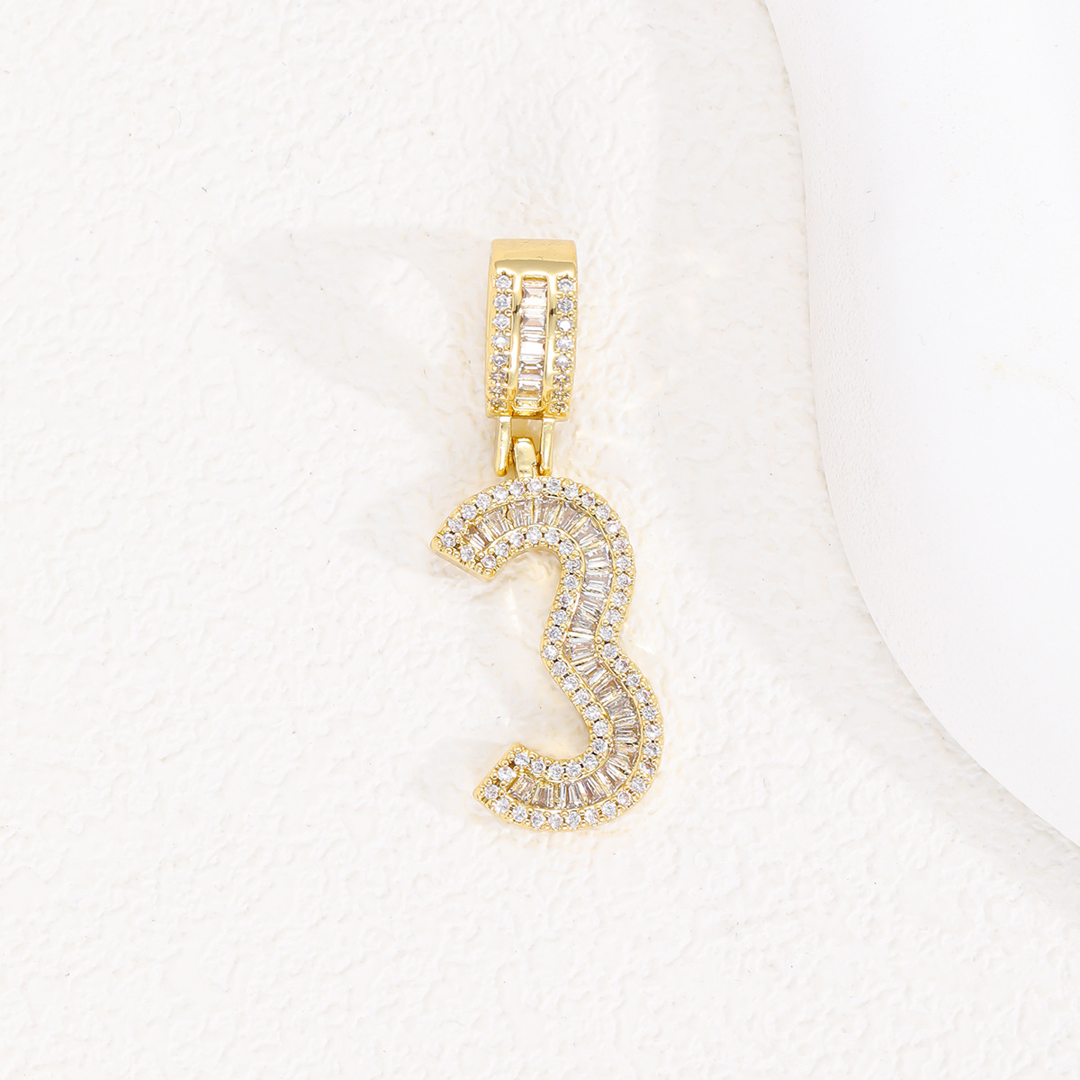 Collar colgante de número de la suerte nuevo transfronterizo, micro-incrustaciones de cobre, circón, personalidad, tendencia, collar de hip-hop, cadena de suéter al por mayor