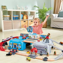 欧蒙小火车轨道积木套装木质儿童宝宝男孩益智电动汽车头模型玩具