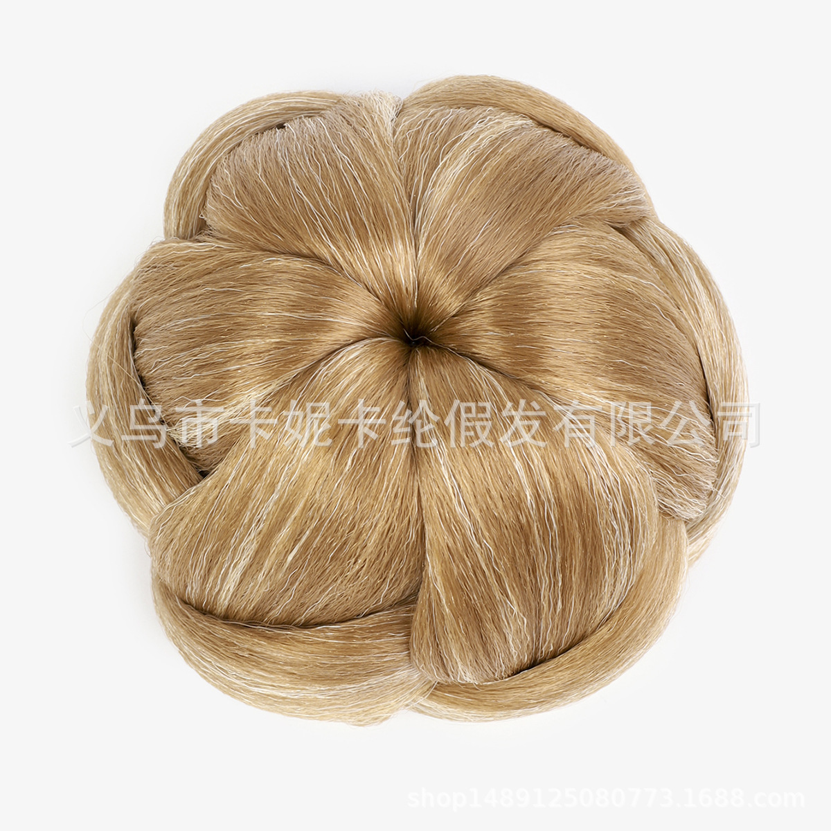 Nuevo cabello rizado corto estrellas disparar el mismo corto ligero estilo transpirable de alta calidad cubierta de cabeza esponjosa al por mayor en stock