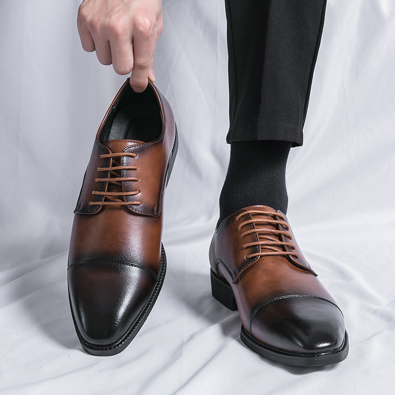Zapatos de hombre de tamaño grande transfronterizo 2025 primavera y otoño zapatos de cuero de negocios para hombres de tamaño 48 zapatos casuales británicos puntiagudos para novio y padrino