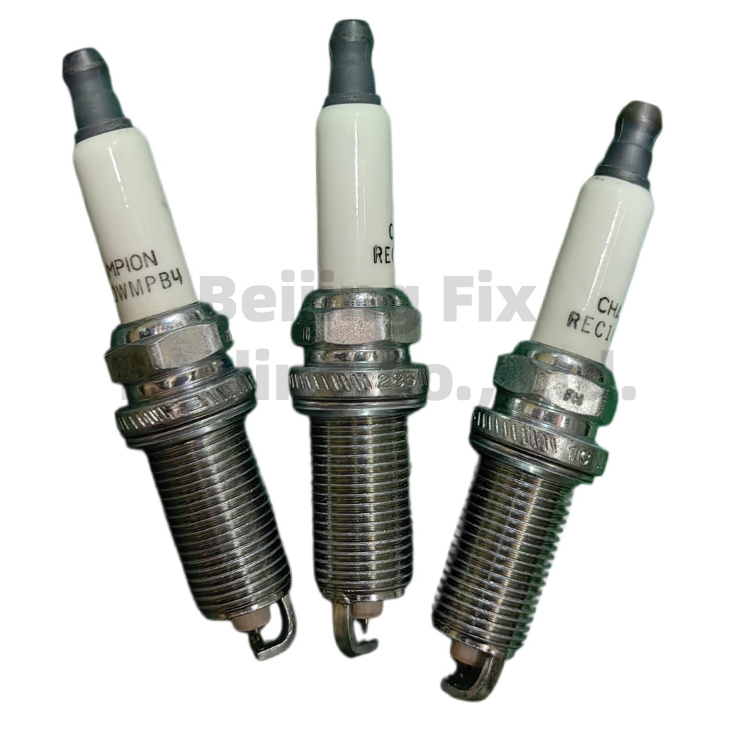 Car engine ignition nozzle 50047607 iridium spark plug for Jeep Cherokee 2.0L/2.4L 2016