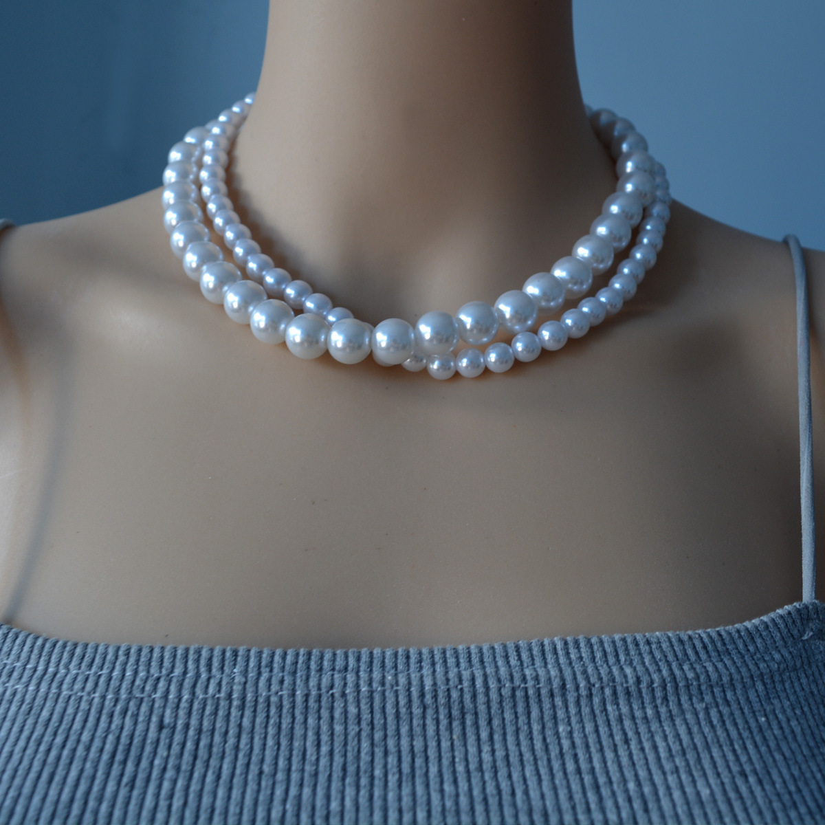 Fashion Court Double-layer Pearl Female Alloy Necklace Choker display picture 3