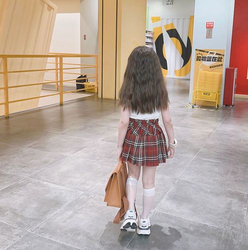  Summer New Arrival High-Quality Women's Popstar Pleated Skirt Wine Red Short Skirt Children's Fashion Half Skirt