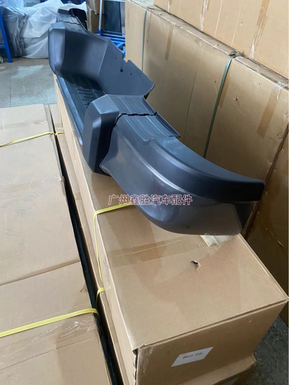 Suitable for Toyota Hilux Revo16-24 Rear Bumper Rear Bumper Assembly Rear Bumper Corner