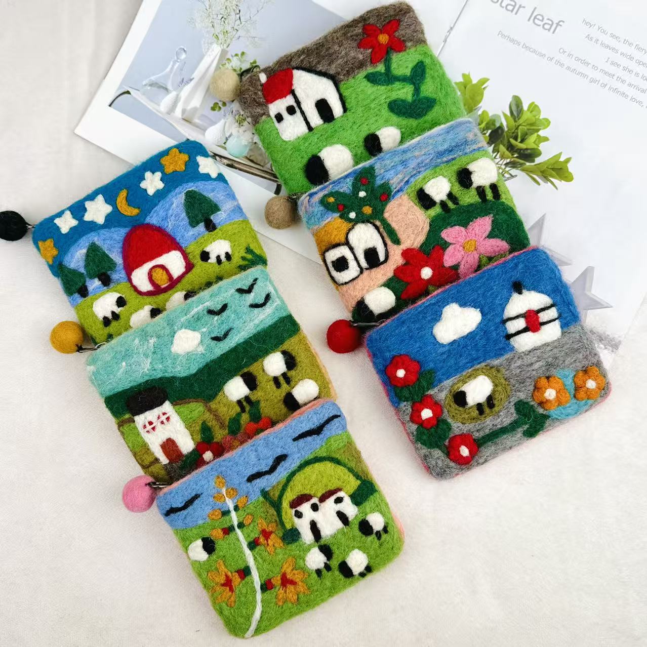Handmade Wool Felt Cartoon Sheep Snow Mountain Grassland Scenery Sunset Coin Purse Card Holder Storage Bag Small Size