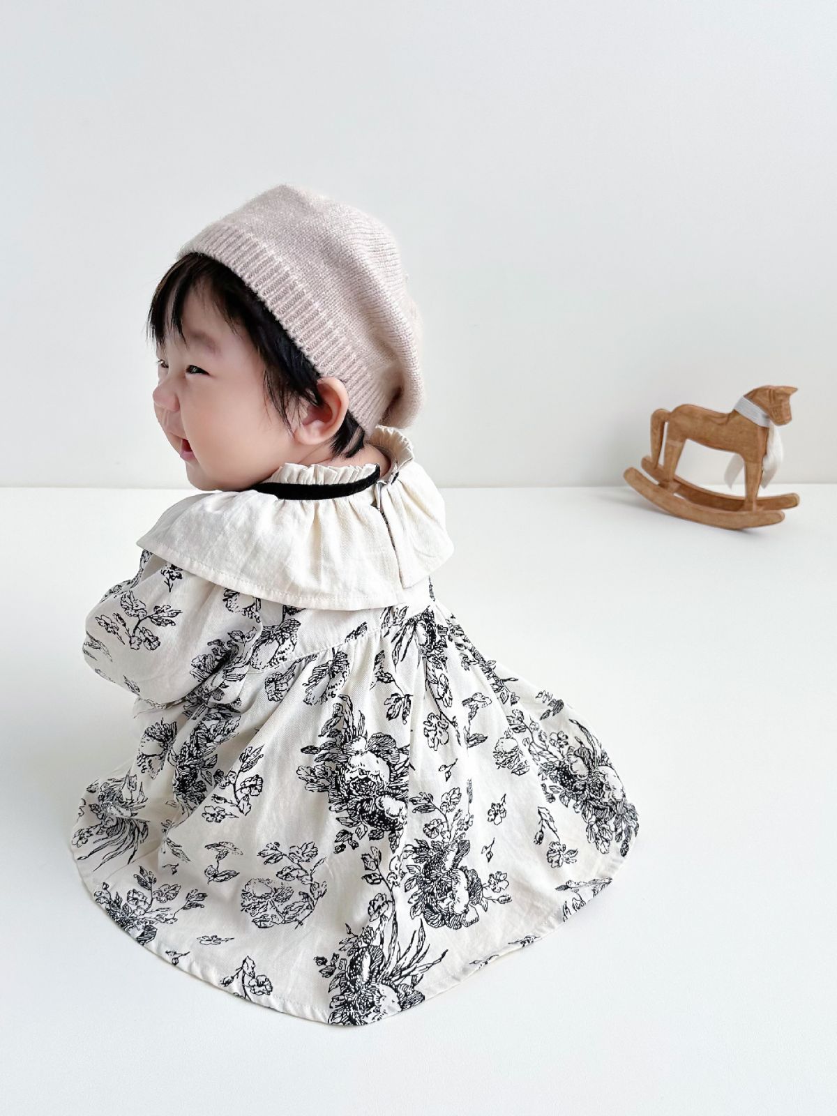 26 Monos de bebé estilo coreano, estilo INS, tejidos, de manga larga, estampados, tipo vestido de princesa, en liquidación.