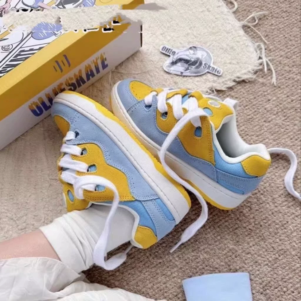 Женские кроссовки 2024: Новинка, популярные повседневные универсальные женские кроссовки, спортивные белые туфли, осенние женские кеды на плоской подошве, модные туфли