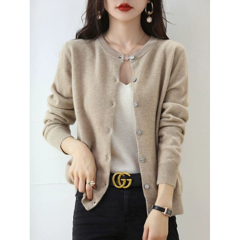 Осенний и зимний новый трикотажный кардиган с круглым вырезом