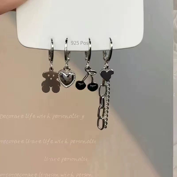 Black earrings, set