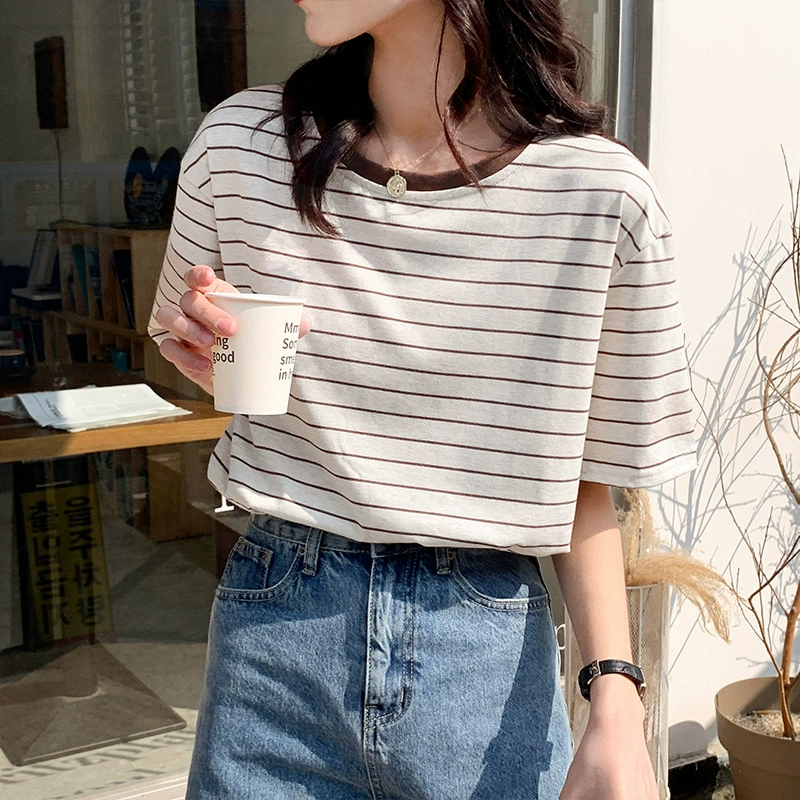 Лето 2022, новый стиль, женская футболка в контрастную полоску, свободный и универсальный тонкий топ с короткими рукавами в корейском стиле
