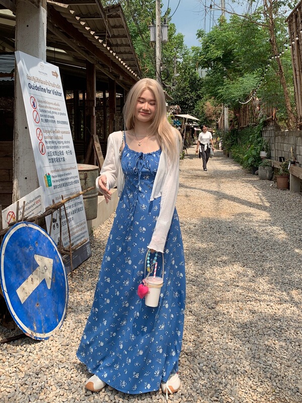 Floral Blue Spaghetti Strap Dress for Slightly Plump Tall Women, Summer Romantic Girly Pure Desire Style Long Dress Floral Blue Spaghetti Strap Dress for Slightly Plump Tall Women, Summer Romantic Girly Pure Desire Style Long Dress