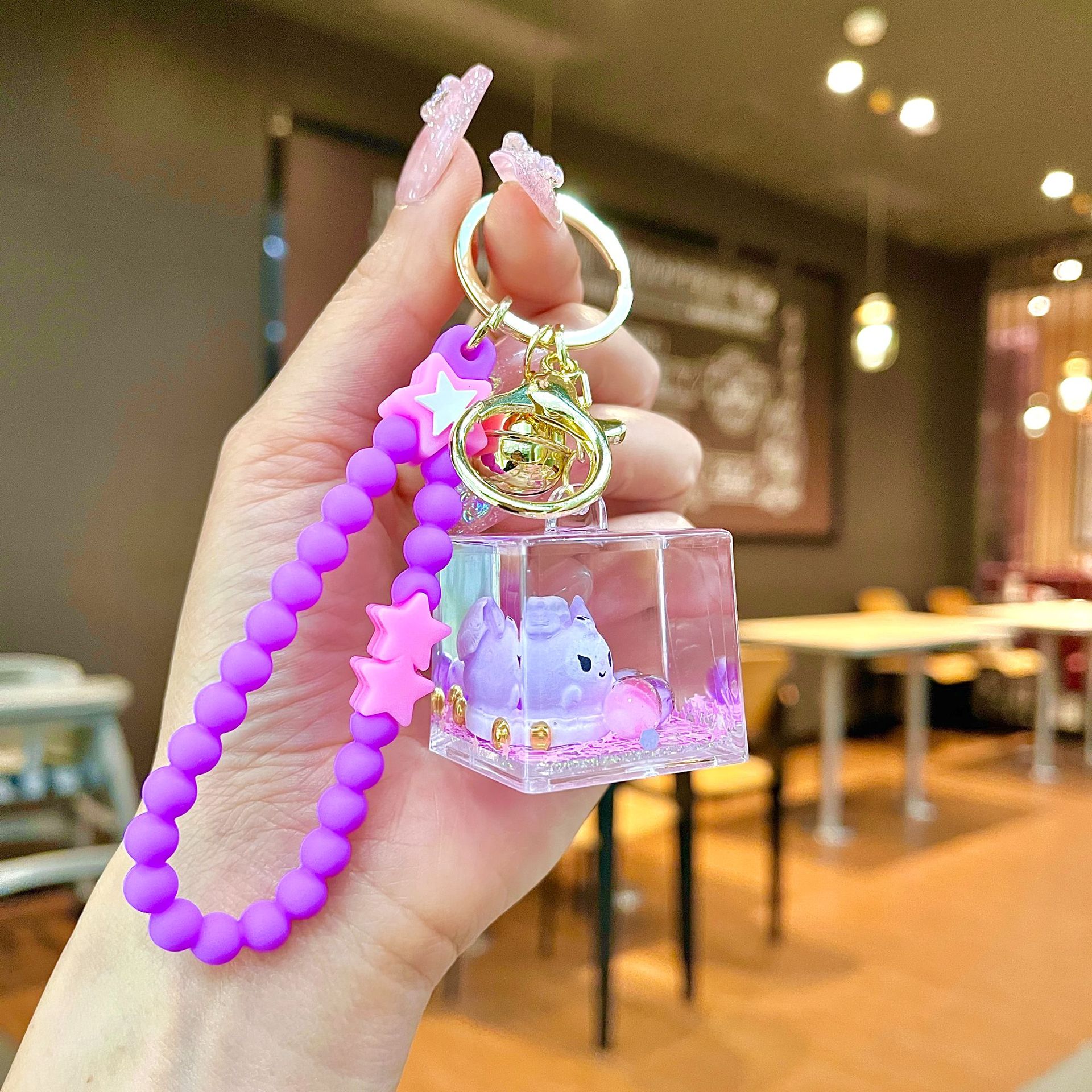 Nuevo llavero de dados luminosos con aceite, cuentas de burbujas, dados, colgantes de botella de arena de cristal, colgantes de bolsas al por mayor