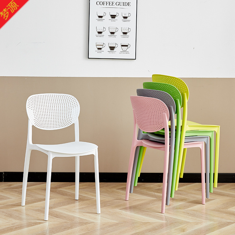 Trendy Nordic Plastic Chair for Home Use with Thick Backrest, Dining Chair, Study Computer Chair, Office Meeting Training Stool