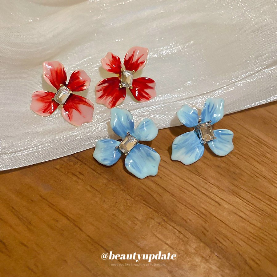 Pendientes de flor de aceite con goteo de diamantes con aguja de plata 2025 nuevos pendientes elegantes y de temperamento dulce Pendientes ligeros de lujo de alta gama mujeres