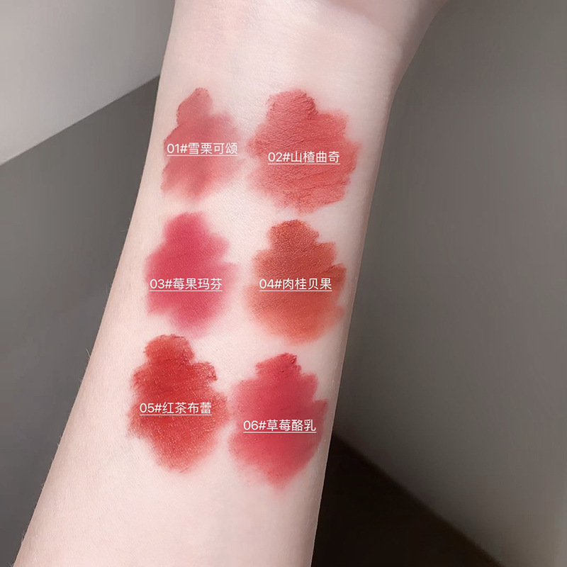 Gege bear cloud yarn polvo niebla lipstick no es fácil de tocar tazas no es fácil de descolorar blanquear mate niebla lápiz labial transfronterizo