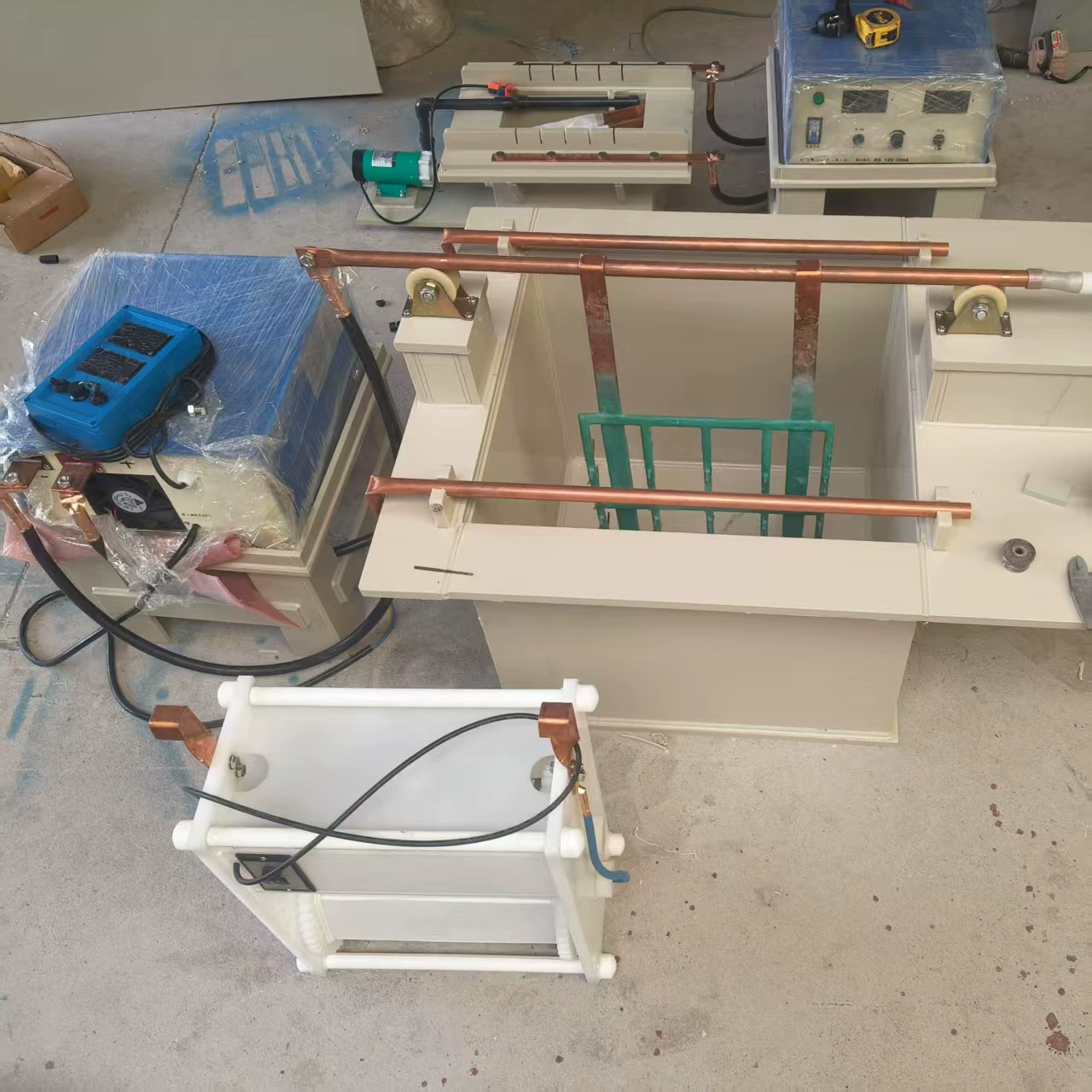 Производители оптом продают лабораторное оборудование для гальваники, малые барабаны для гальваники из ПП.