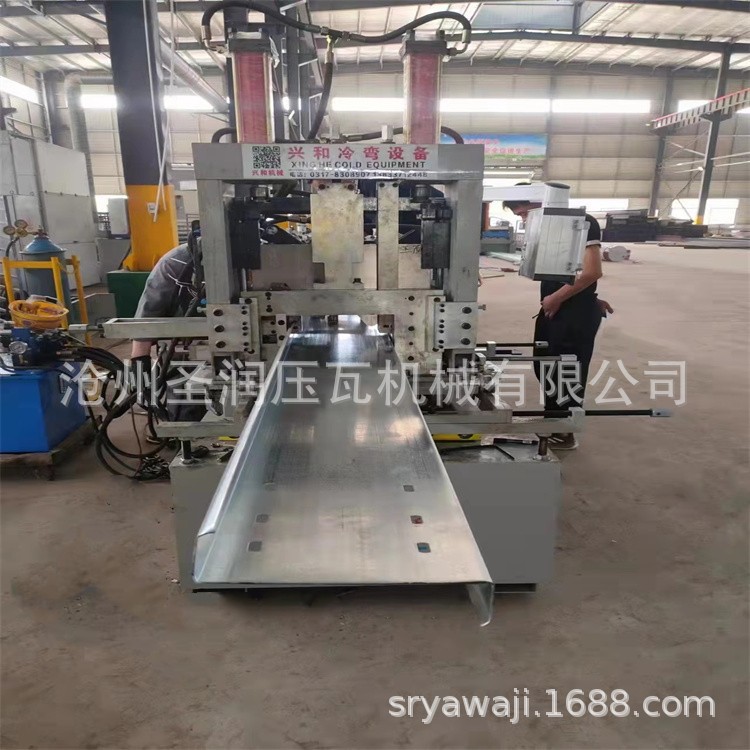 厦门彩钢cz型钢一体机_整平机 液压驱动CZ型钢成型机 压瓦机