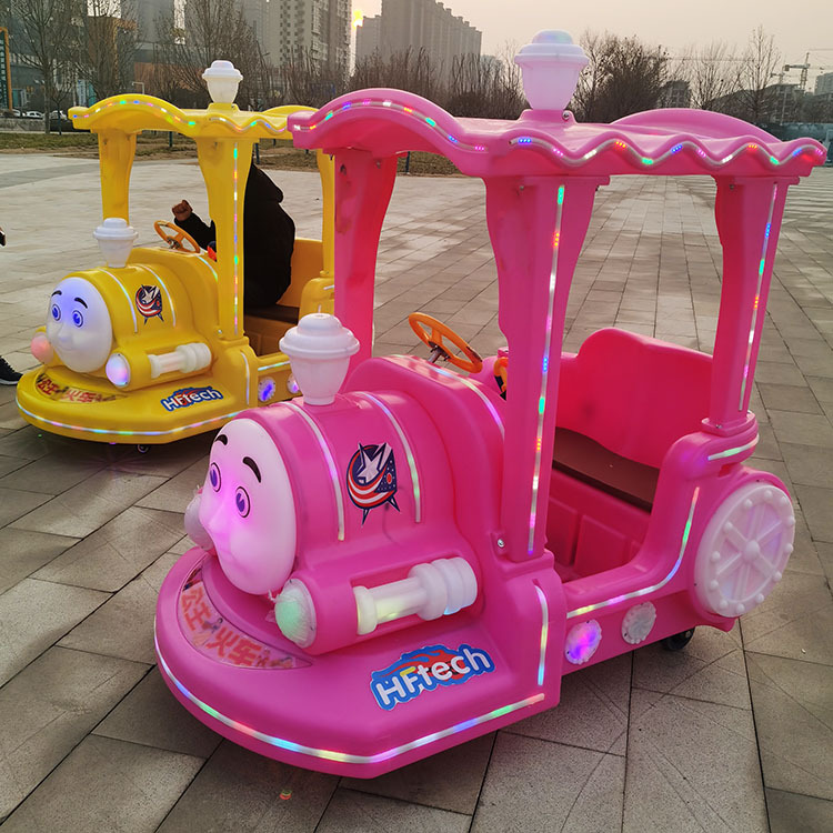 Vehículo todoterreno al aire libre para niños karting eléctrico mayorista para dos personas puede sentarse en línea cuadrada popularidad de los fabricantes de automóviles de choque