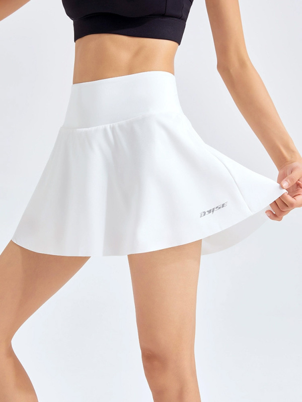 女性用ヨガウェア 2025 新しい夏のハイウエストおなか引き締めヒップリフティングスポーツショーツアウターウェアランニングトレーニングフィットネスパンツとスカート|undefined