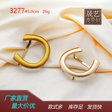 ����ֱӪп�Ͻ��¿��ɫ���Ƥ����������ͷʱ�����5.0cmƽ����