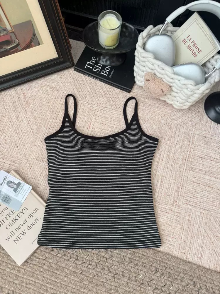 Chica caliente retro chaleco a rayas hongo mujeres primavera y verano nuevo delgado con cojín de pecho top