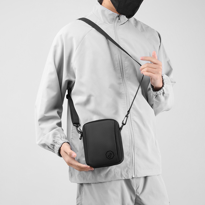 Men's crossbody bag with a high-end feel, small men's bag, travel bag, backpack, double-shoulder bag, multi-purpose men's crossbody bag undefined