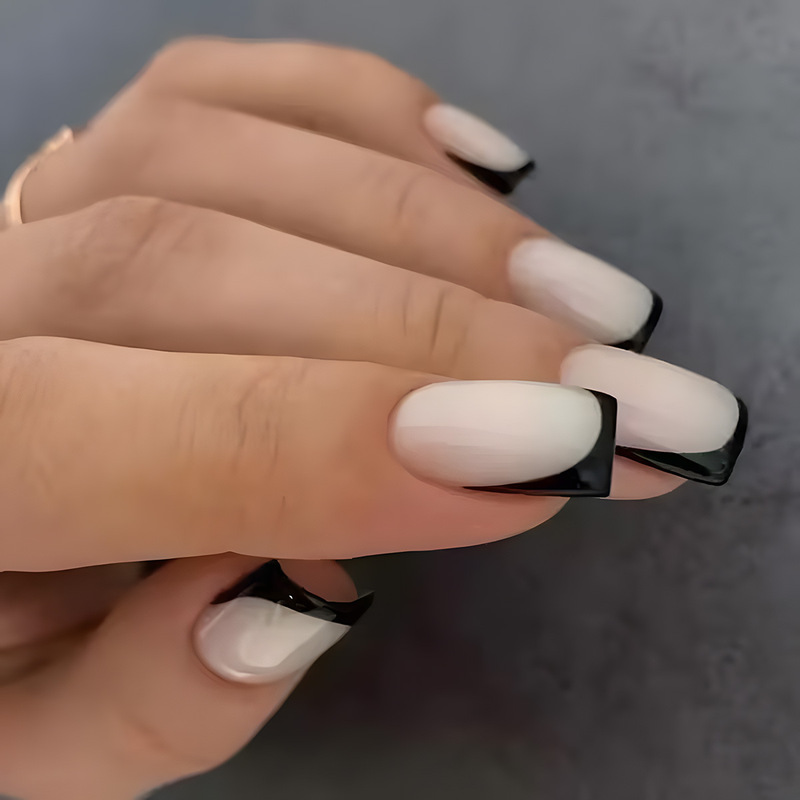 European and American Foreign Trade Hot-selling Wearable Nail Pieces Advanced Sense French Black Edge Nail Patch Nail Patch Wearable Nail Art European and American Foreign Trade Hot-selling Wearable Nail Pieces Advanced Sense French Black Edge Nail Patch Nail Patch Wearable Nail Art