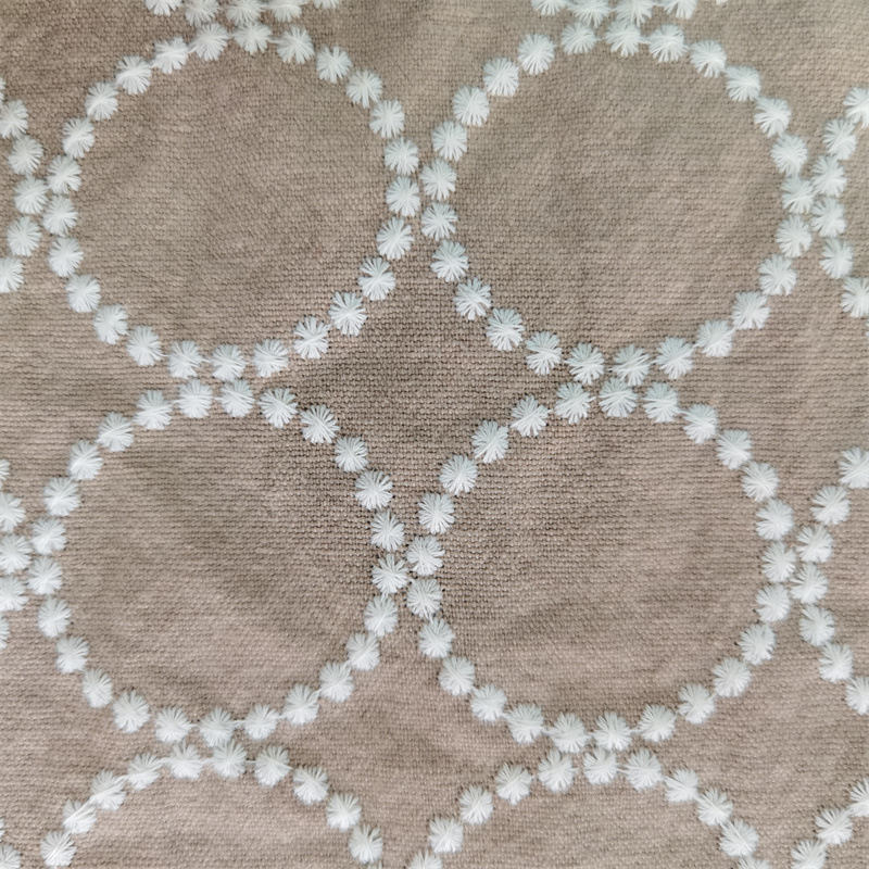 メーカーは綿麻刺繍布の刺繍を提供しています。