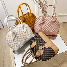 印花手提包2022handbags包包女亚马逊跨境批发复古女包花料贝壳包