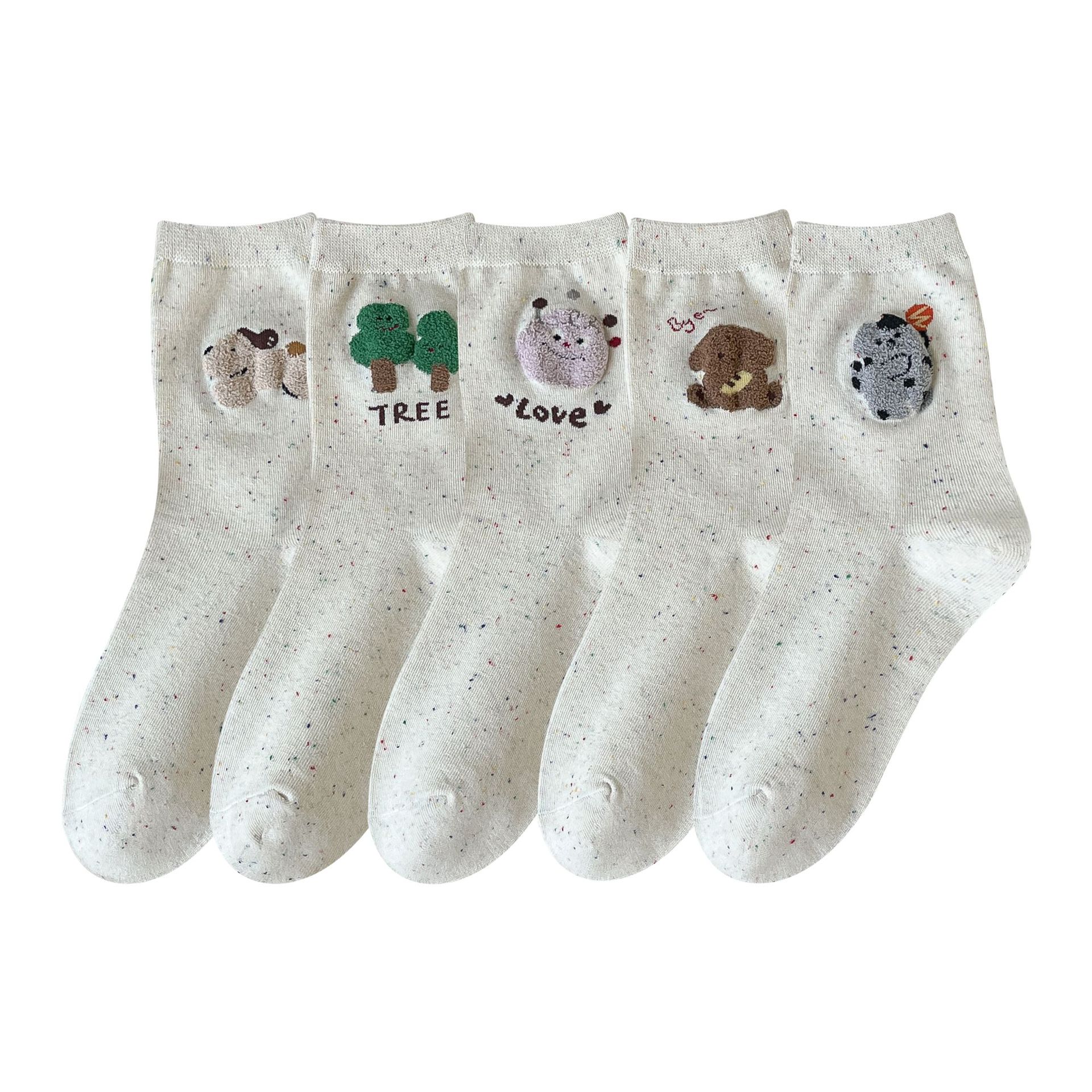 Primavera y verano chicas lindos calcetines de dibujos animados calcetines japonesas leche blanco punto de hilo calcetines al por mayor