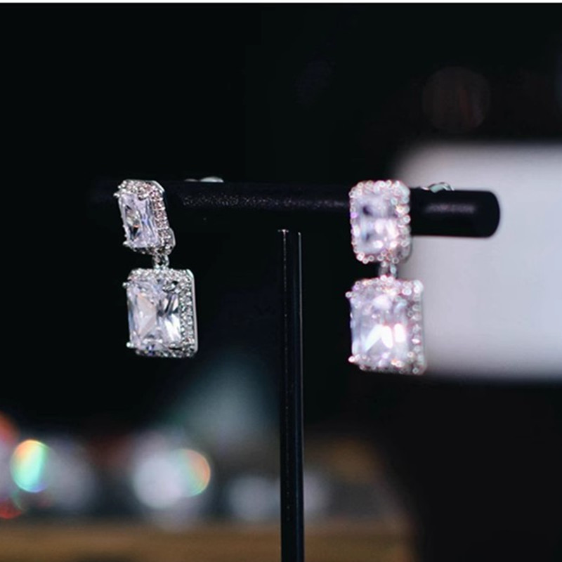 Drop Earrings Classification 1 Pair Quantity Casual, Daily, Shopping Occasion 1 Pair Modern Style Classic Style Geometric Copper Zircon Drop Earrings