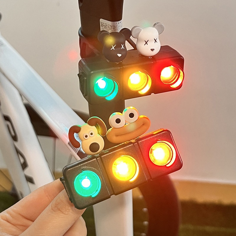 Suitable for bicycle riding tail lights, rechargeable, cute crayon elephant design, road and mountain bike warning light, flashing single light