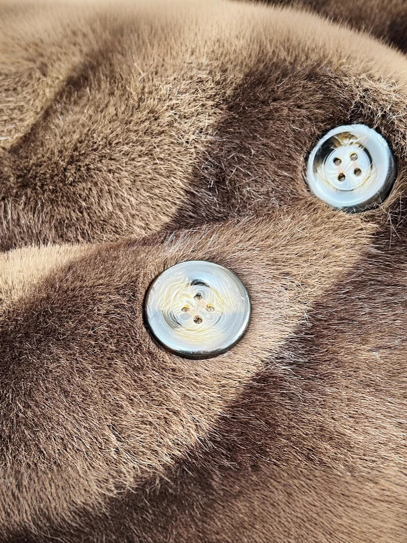 Chaleco de cuello de traje de piel de imitación de otoño e invierno Chaleco superior a rayas de longitud media Chaleco de moda versátil y de moda delgada image 5