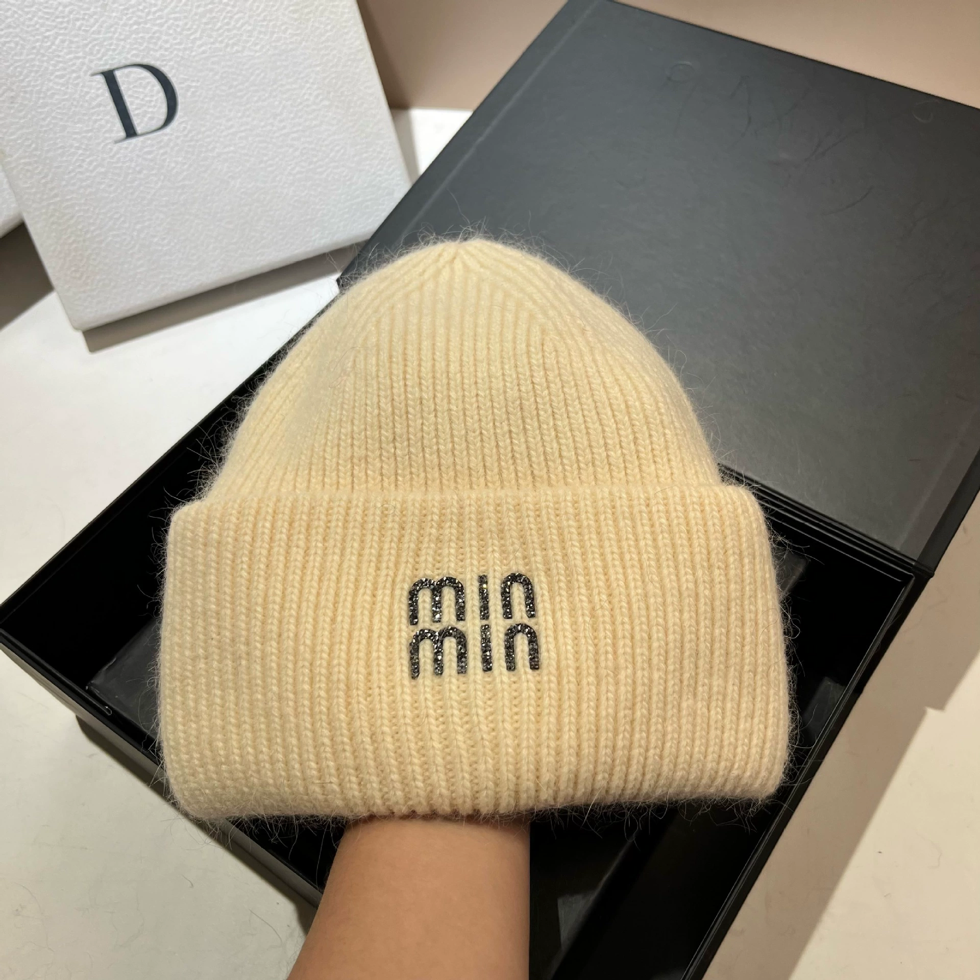 Keep warm velvet knitted hat, Korean style, increased thickness