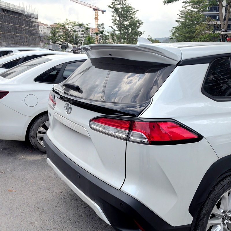 Suitable for 2022+ Toyota Frontlander, Corolla Cross, and Rav4 Custom Modified Mid-Wing Spoiler, No-Drill Paint-Coated