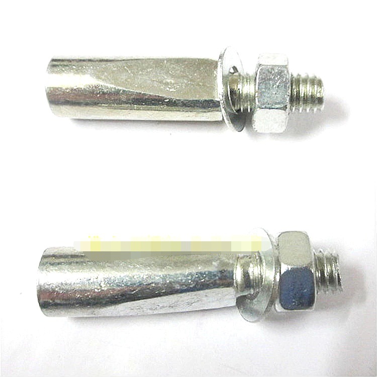 2654199736_1361323823_edit_160