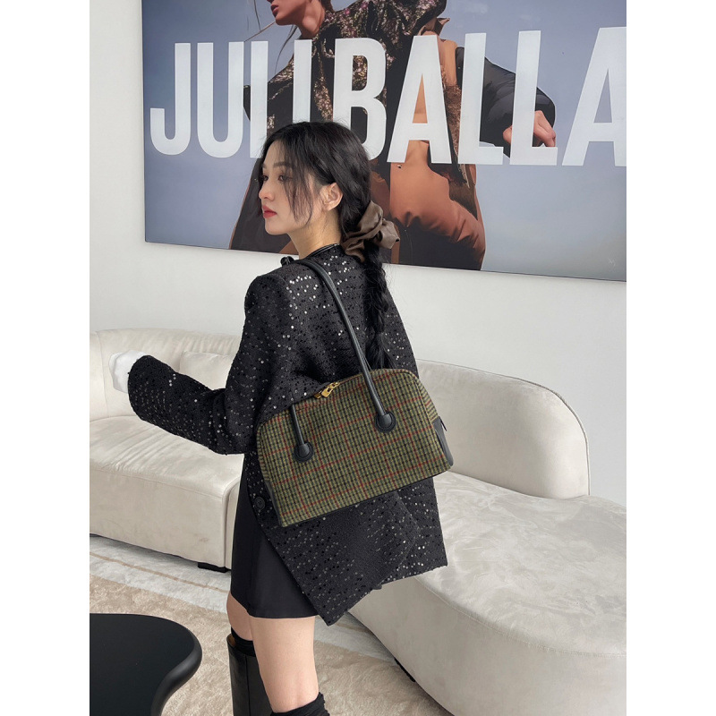 2025秋冬仿羊绒复古波士顿包女单肩大容量腋下通勤千鸟格保龄球包