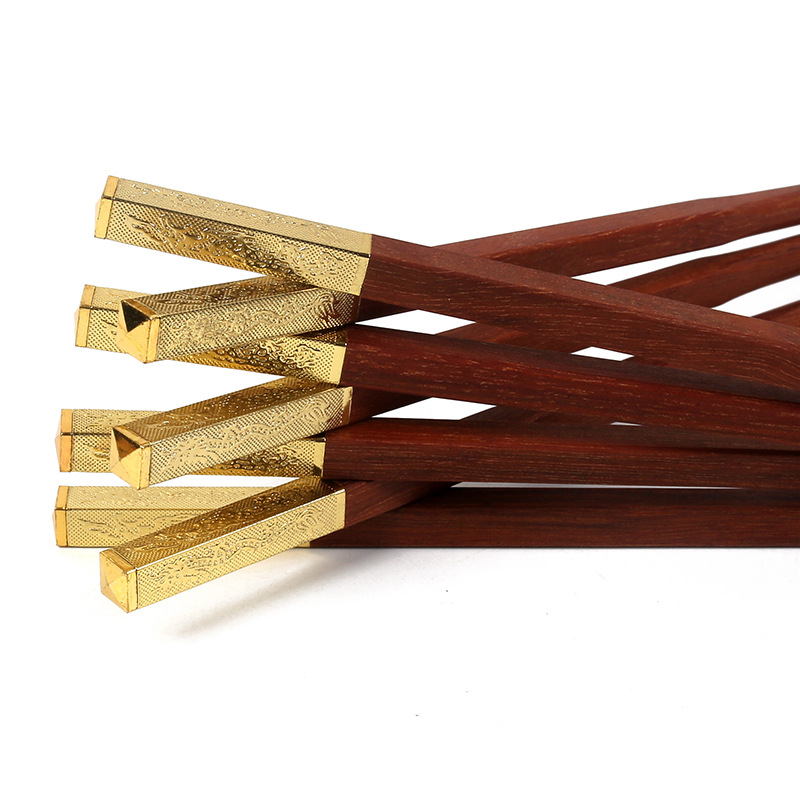 Metal redondo superior bendición cabeza cobre alas de pollo palillos de madera maciza palillos al por mayor palillos de madera roja sándalo rojo sin pintar hogar palillos grabado LOGO