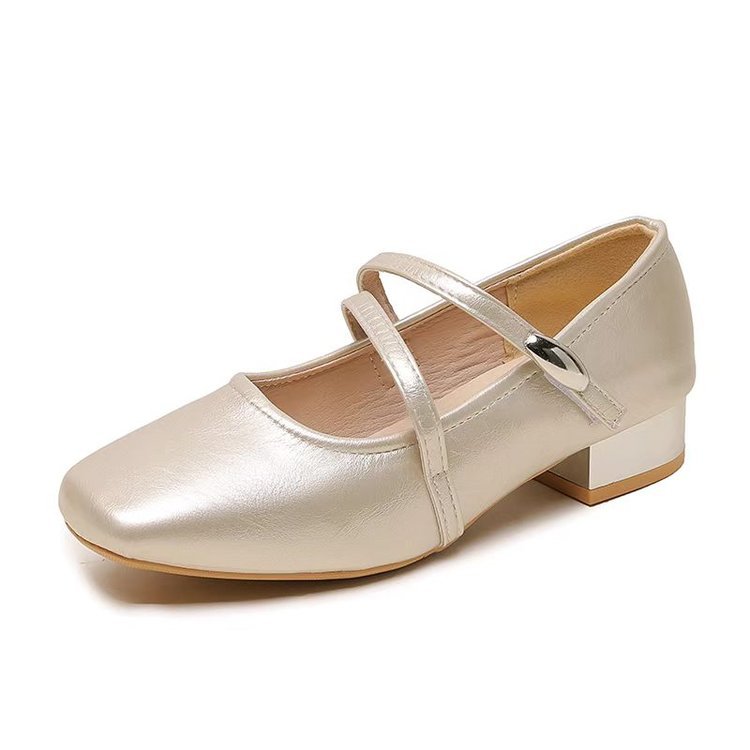 Champagne color