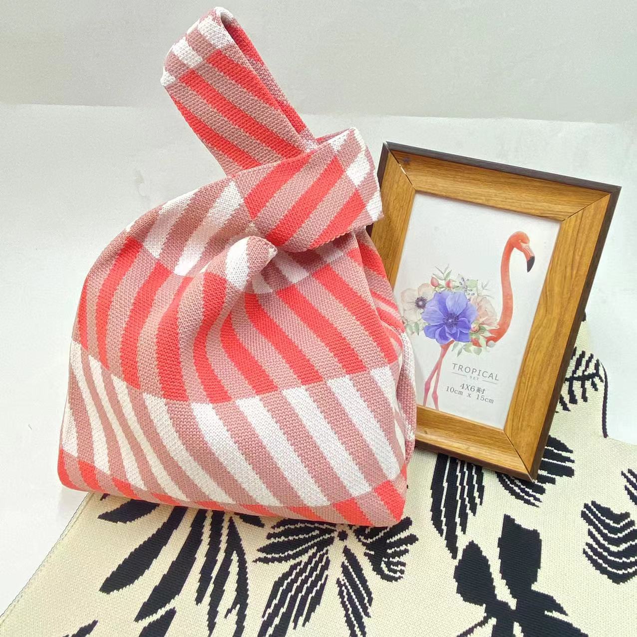 Lindo bolso de la panda de las mujeres de punto de lana bolsa de cubo estilo japonés y coreano todo partido bolso casual bolsa de almuerzo bolsa