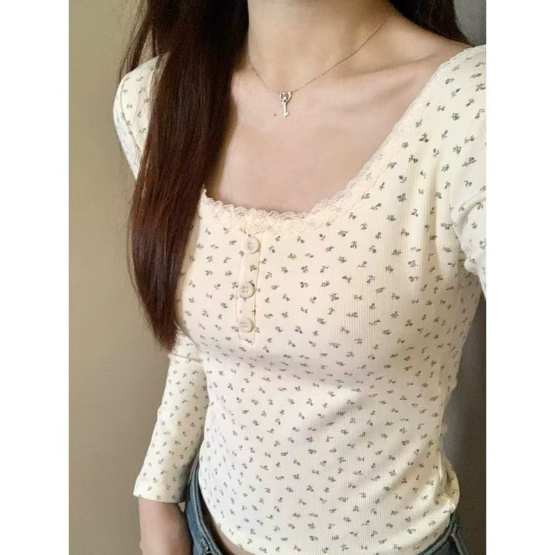 Маленькая цветочная кружевная кружевная футболка с длинными рукавами