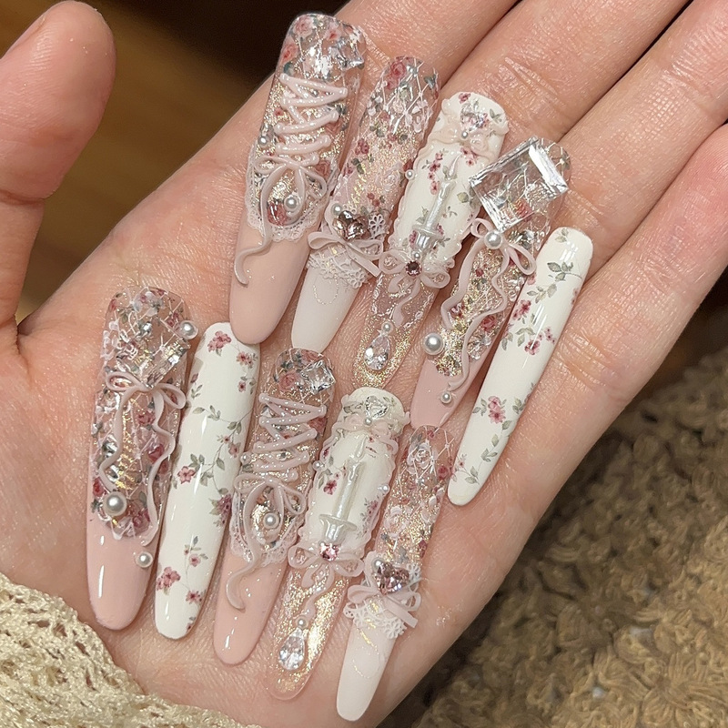 Korean-style gentle and elegant small floral lace fabric nail art transfer paper, floral pure desire, French-style floral patterns Korean-style gentle and elegant small floral lace fabric nail art transfer paper, floral pure desire, French-style floral patterns