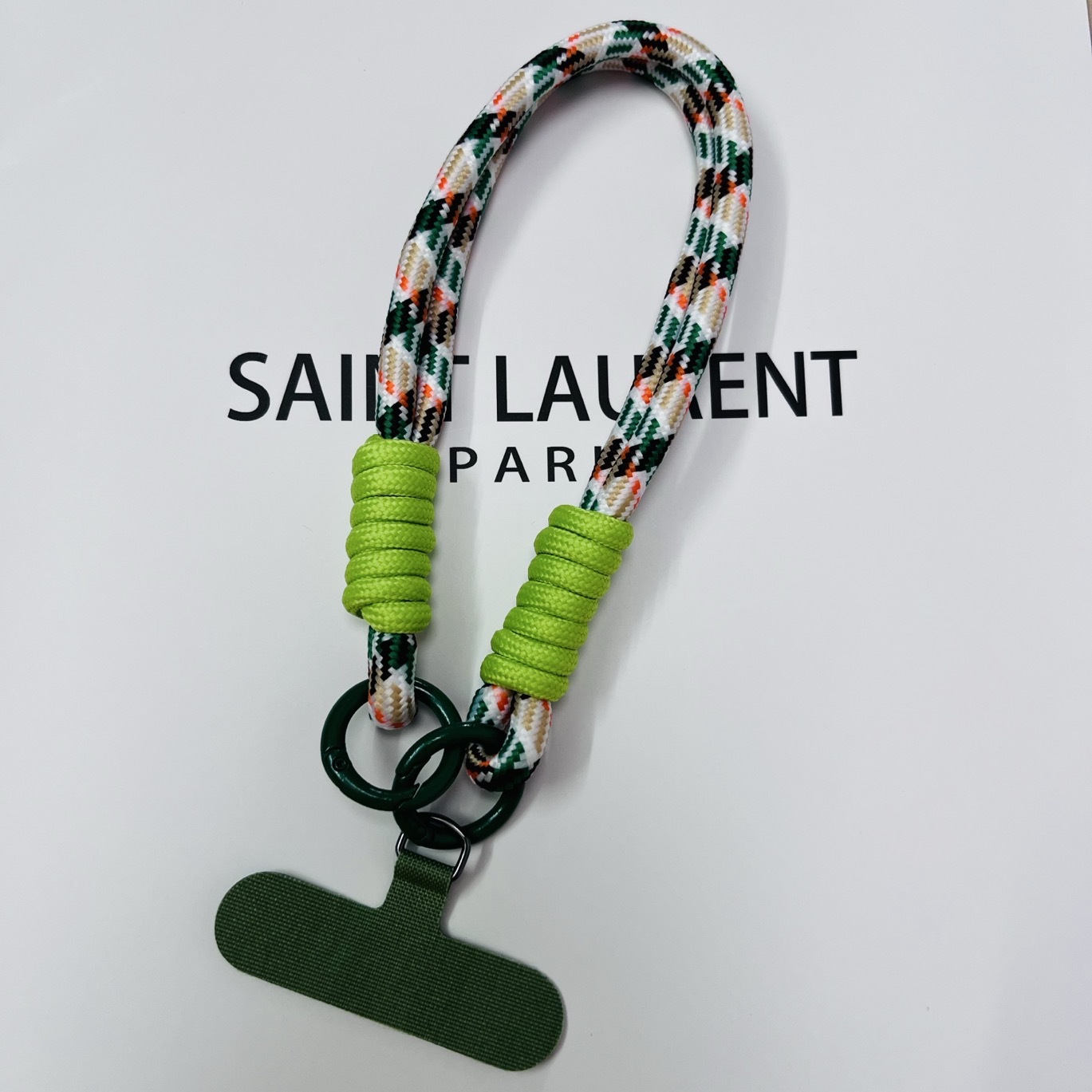 위장 녹색 + 개스킷