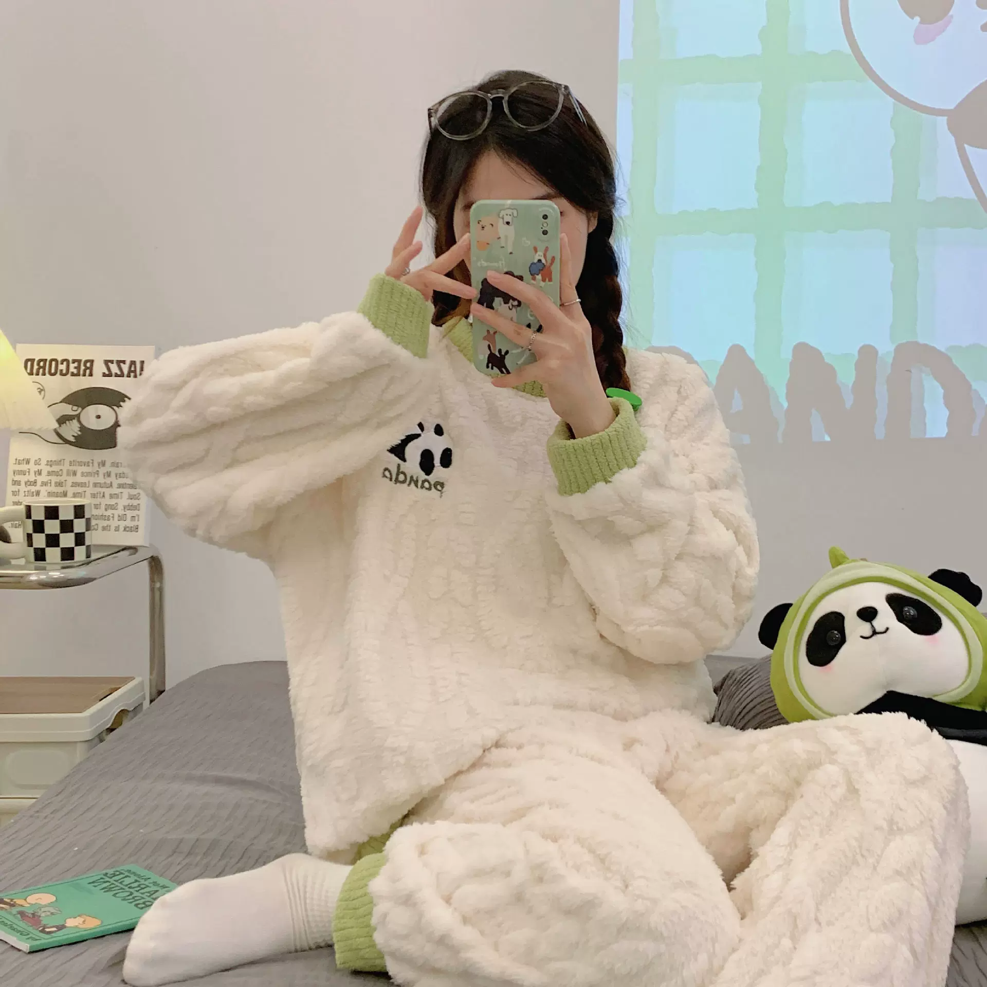 珊瑚绒睡衣女秋冬款加绒加厚保暖网红新款套装大码冬法兰绒家居服