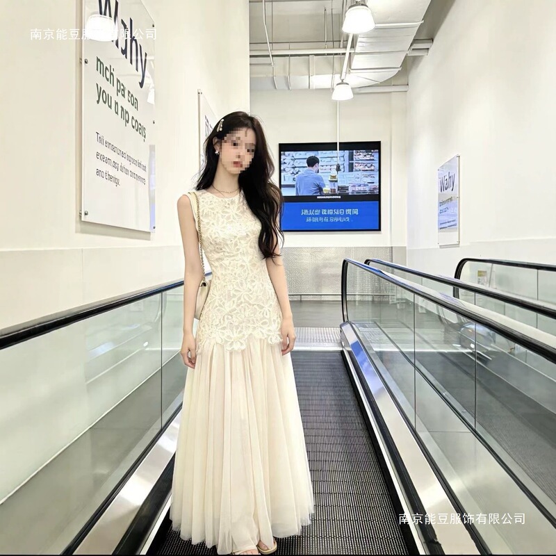 2026 Vest-Style Gentle and Elegant Outfit in Light Apricot Lace Dress for Summer, French Style, Beautiful Dress for Important Occasions 2026 Vest-Style Gentle and Elegant Outfit in Light Apricot Lace Dress for Summer, French Style, Beautiful Dress for Important Occasions