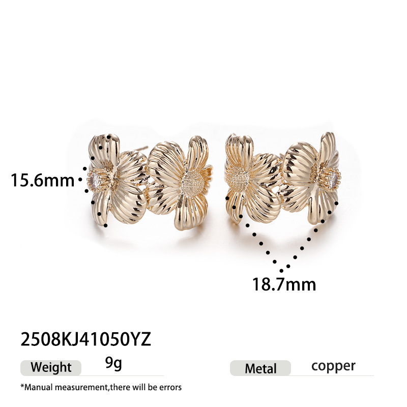 Moda europea y americana de alta calidad delicada pernos de flor incrustados con zircon otoño y invierno nuevo temperamento simple y versátil para mujeres