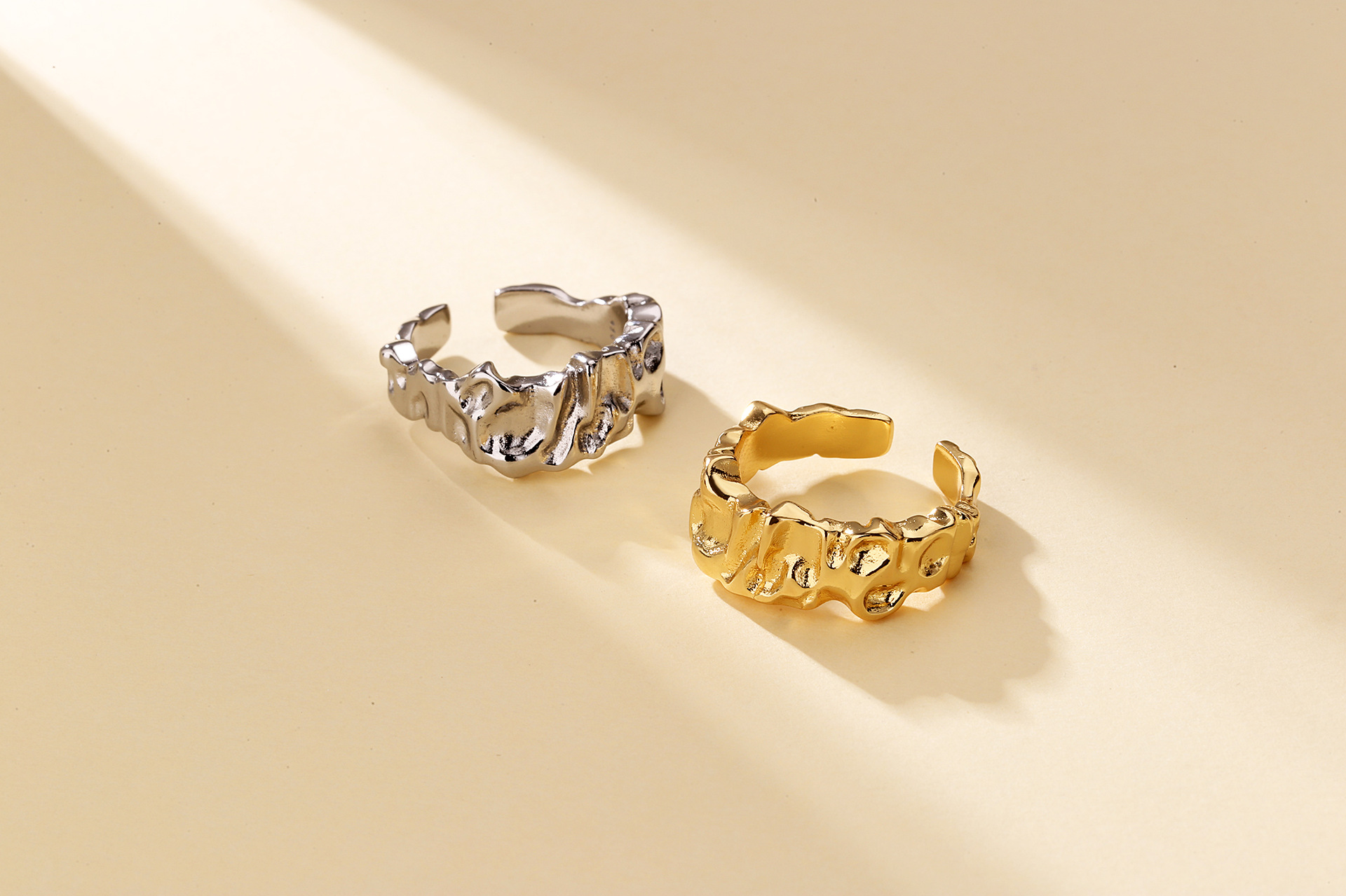 Retro Geometric Copper Pleated Rings