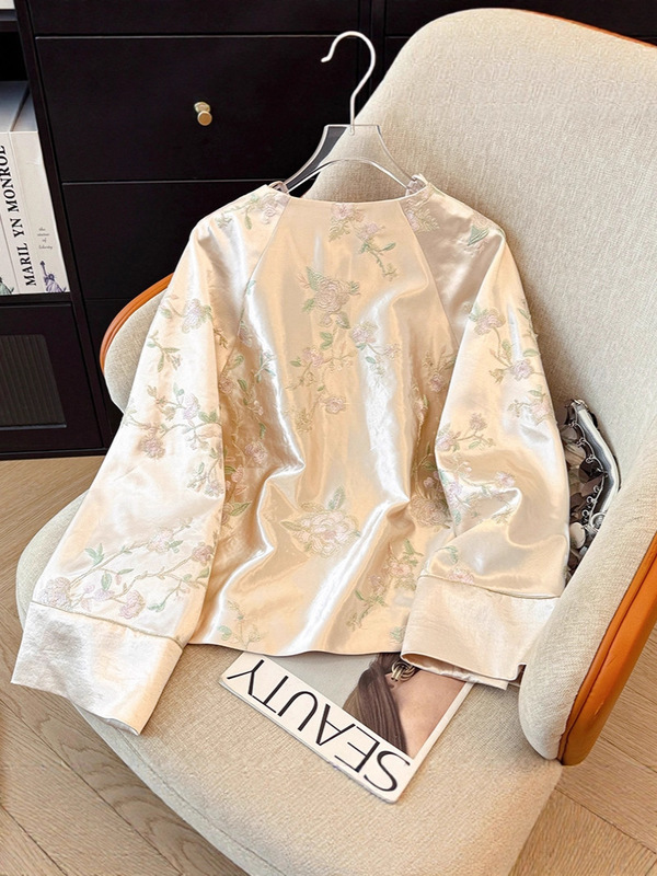 仙鹤梅花中式女春秋时尚上衣圆领刺绣中国风盘扣提花外套复古宽松|undefined