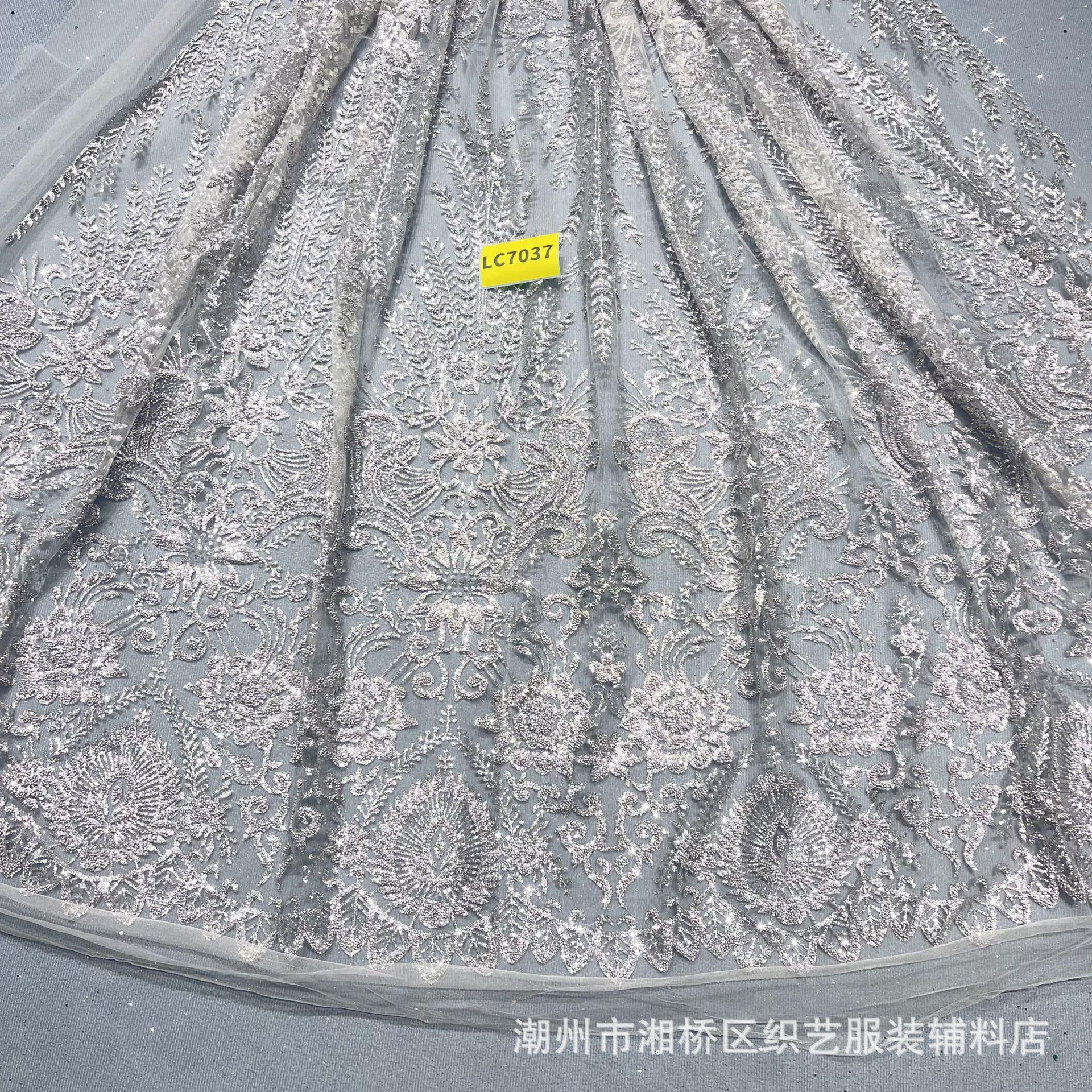 LC7037款单色10码起订 喷金婚纱晚礼服面料洒金婚礼服网眼布