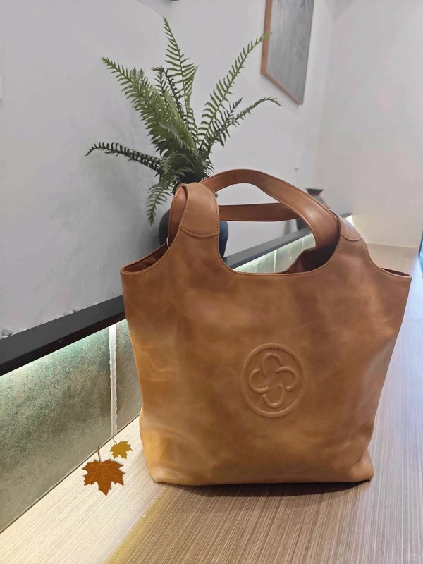小众复古植鞣马甲托特包包女通勤休闲大容量单肩斜挎包腋下水桶包|undefined